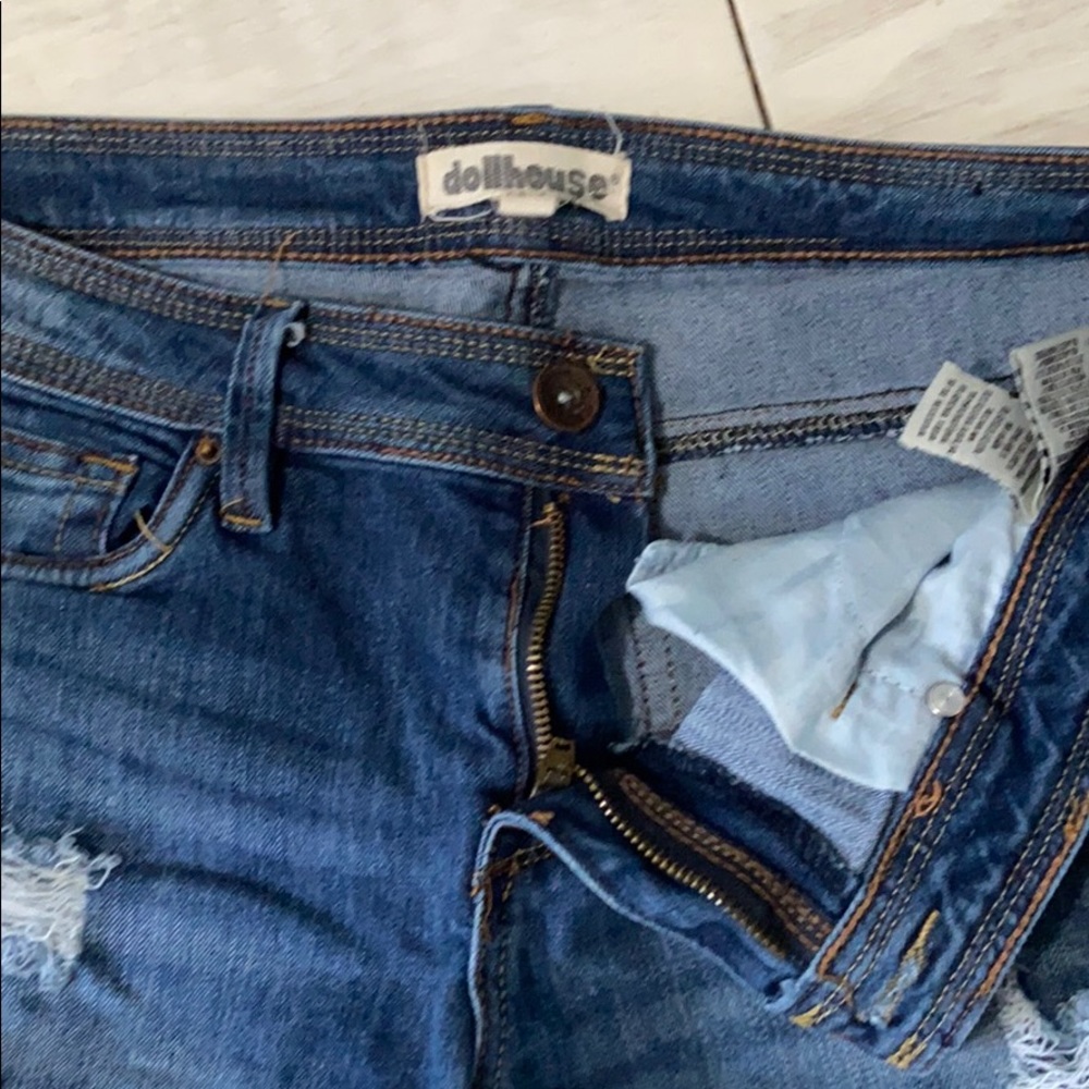👖 EUC Ripped Jeans 👖 - Picture 3 of 5